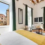 Palmotta Palace